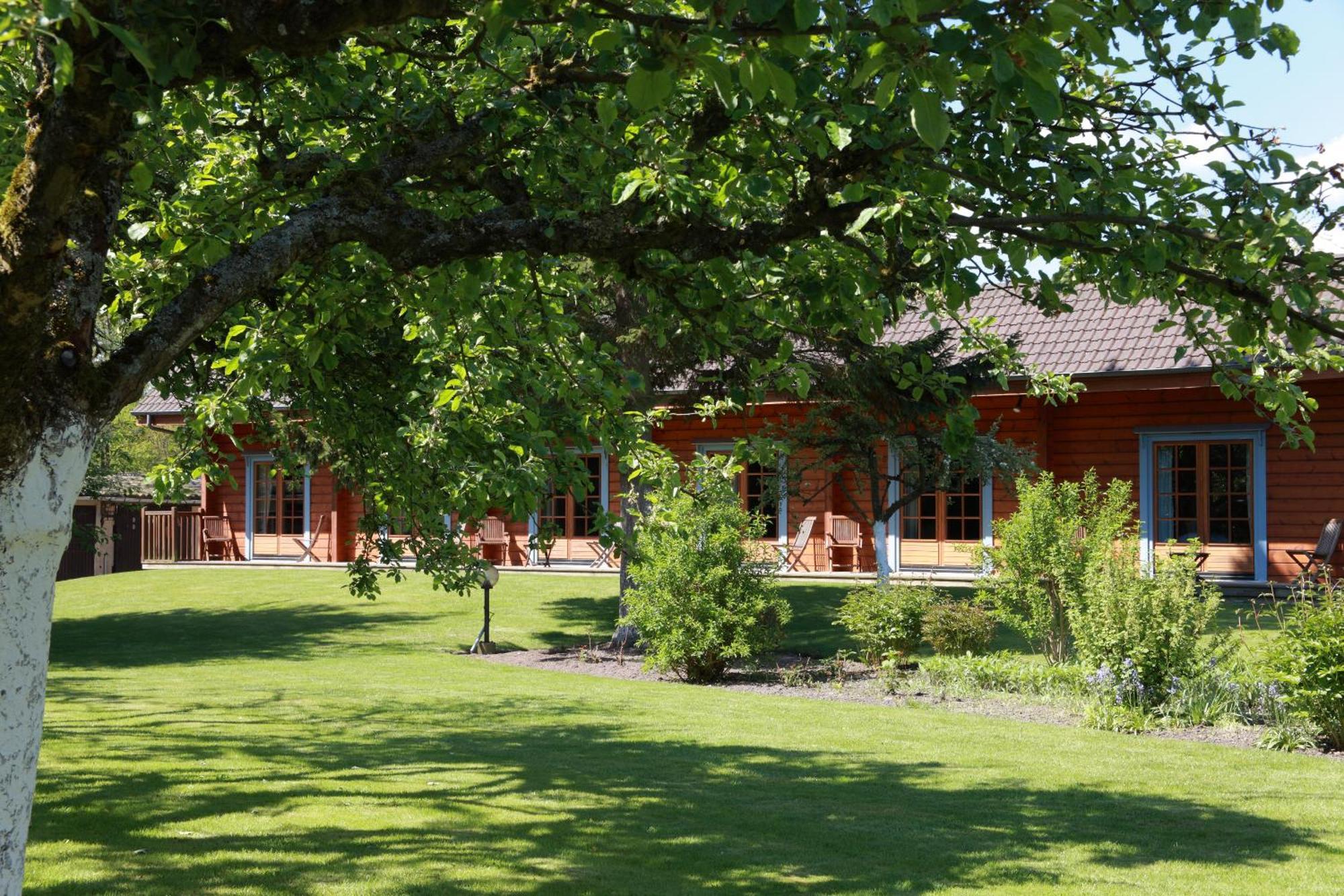 Logis - Hotel & Restaurant Les Trois Fontaines Marconne Exterior photo